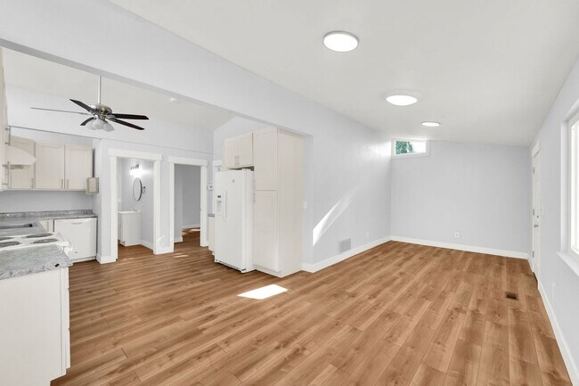 Foto del edificio - 189 N 300 E