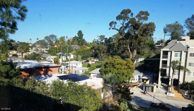 Foto del edificio - 2 br, 1 bath Apartment - 3425 Wilshire Ter