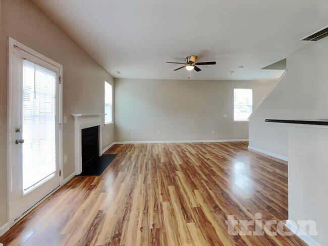 Foto del edificio - 1304 Lombar St