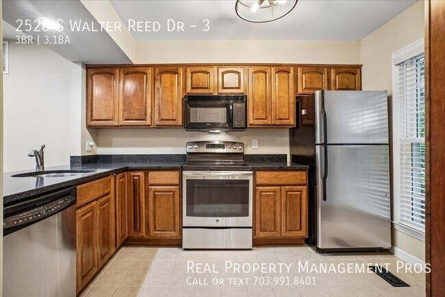 Foto del edificio - 2528 S Walter Reed Dr