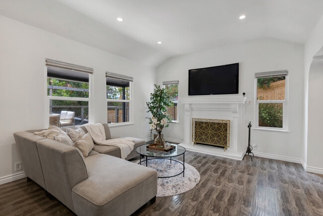 Foto del edificio - 19419 Oxnard St