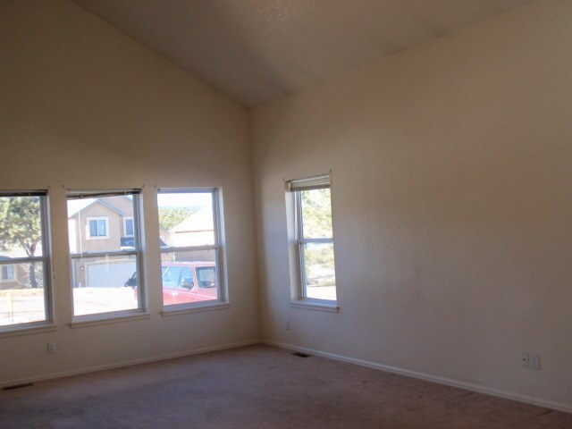 Foto del edificio - 1546 Columbine Village Dr