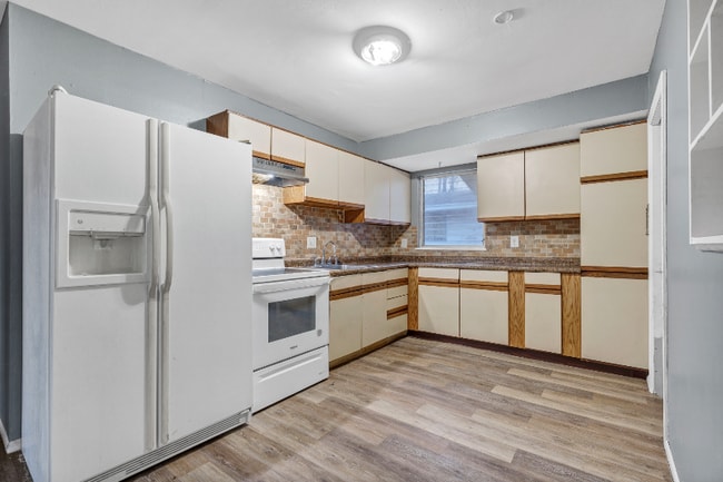 Photo - 10508 Lilac Ave House