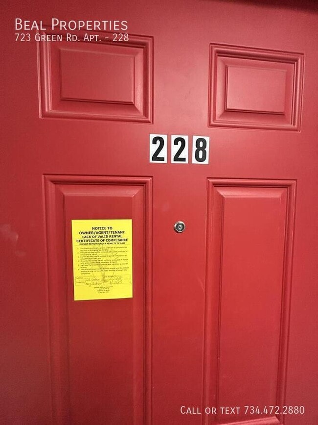 Building Photo - 723 Green Rd