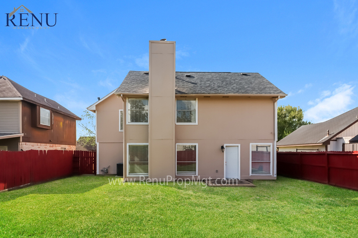Building Photo - 16335 Tiburon Way