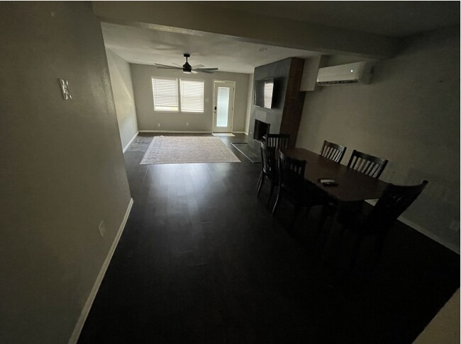 Foto del edificio - 2519 Highwood Dr