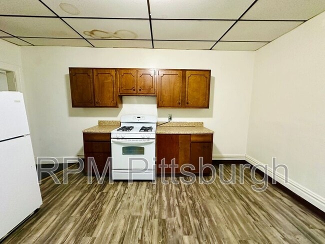 Building Photo - 1017 Emporia St