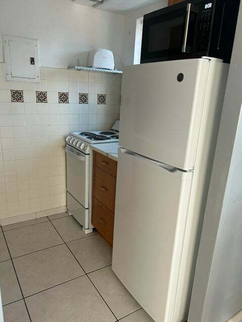 Foto del edificio - 3240 NE 16th St