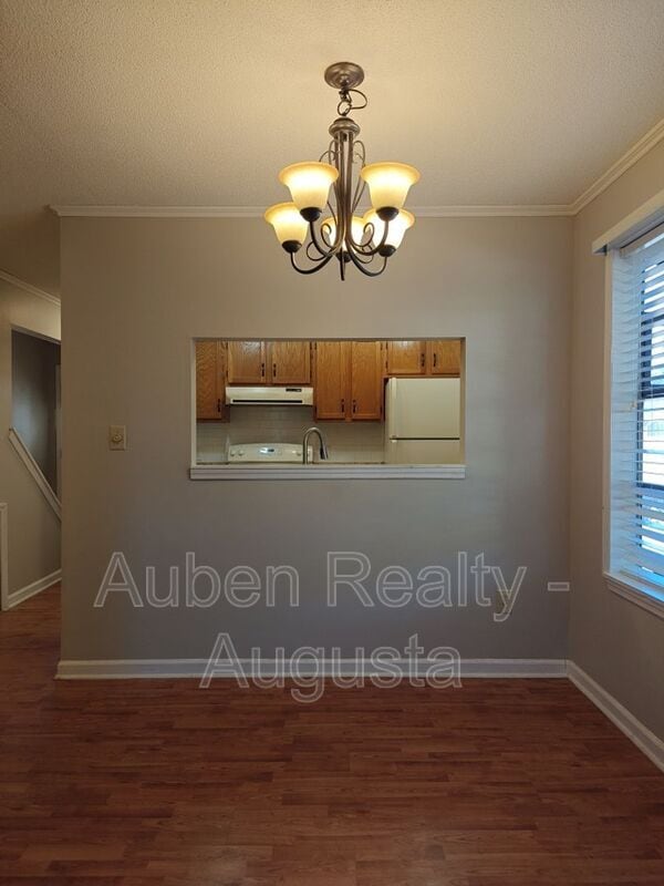Building Photo - 208 W Buena Vista Ave