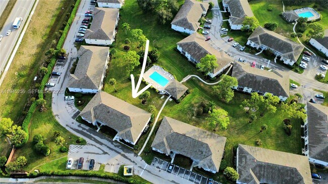 Building Photo - 1448 Churchill Cir