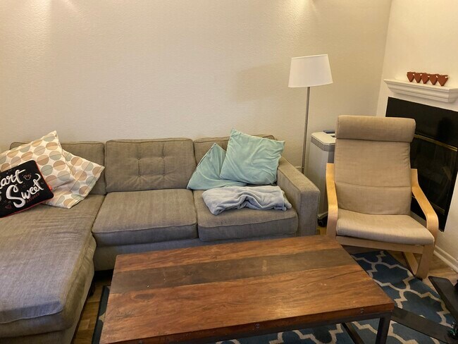 Foto del edificio - 6442 Vineland Ave