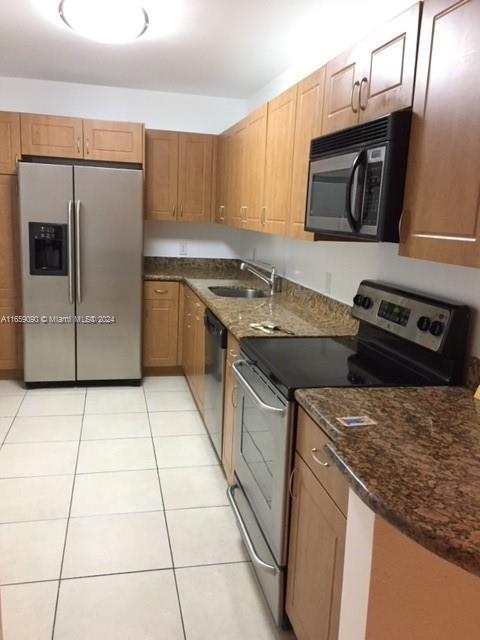 Primary Photo - 401 69th St