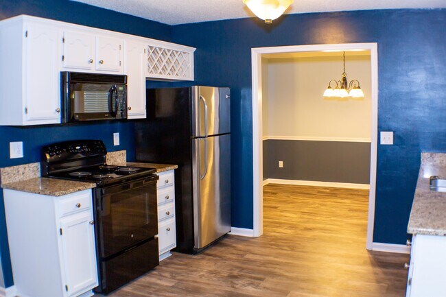 Building Photo - 3540 Tunas St