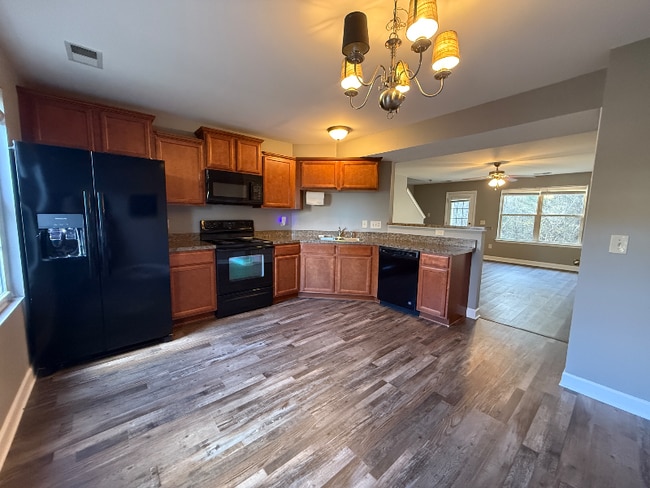 Building Photo - 5410 Perlou Ln