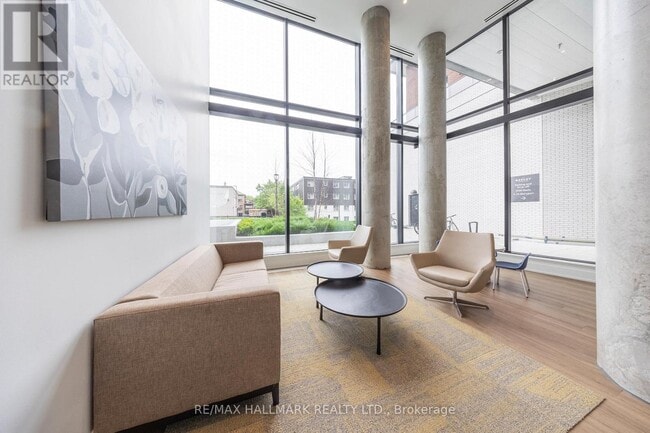 Building Photo - 3100 Keele St