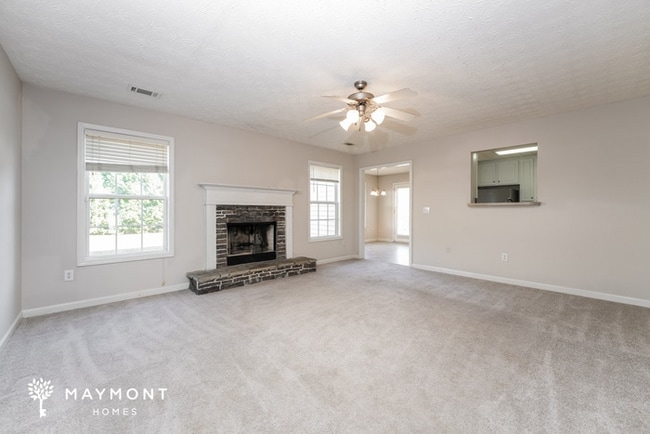 Building Photo - 49 Windcrest Dr