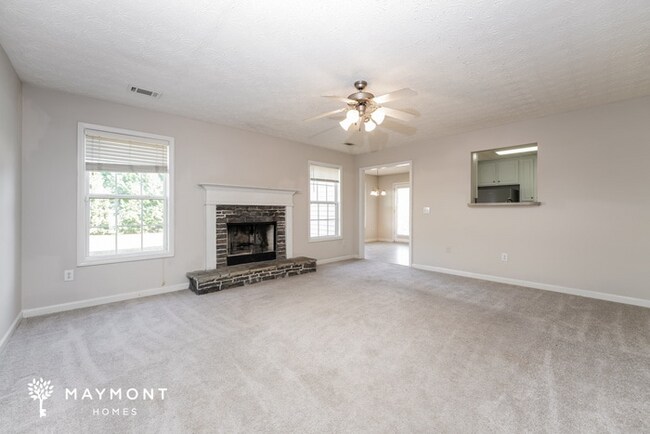 Foto del edificio - 49 Windcrest Dr