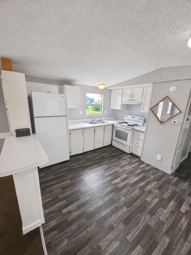 Building Photo - 2-Bedroom Home with New Wooden Deck in a Peaceful Sparta Setting