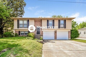 Building Photo - 1042 Cristland Rd