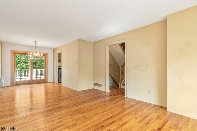 Building Photo - 107 Severin Ct