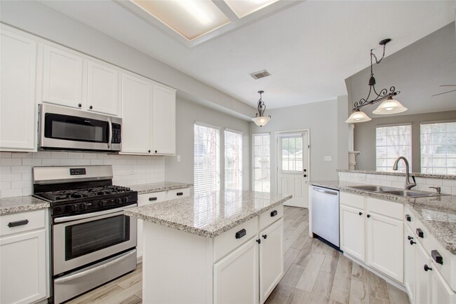 Building Photo - 24302 Schivener House Ln