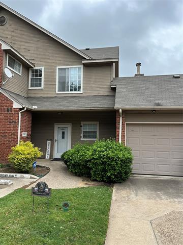 Building Photo - 2507 Pinegrove Cir