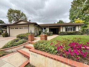 Building Photo - 6732 Bluefield Ct