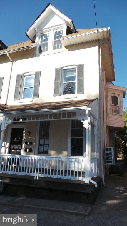 Primary Photo - 127 Haws Ave