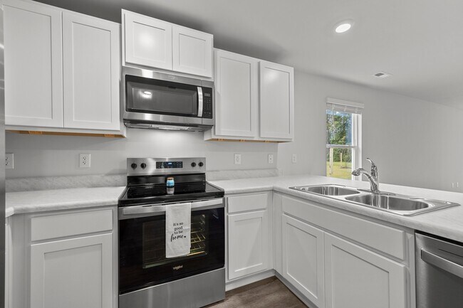 Building Photo - 2098 Course Ln