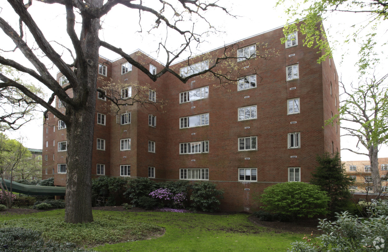 Foto del edificio - Beacon Hill Towers