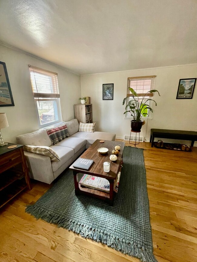 Foto del edificio - 2 Bed 1 Bath- Pittsburgh PA