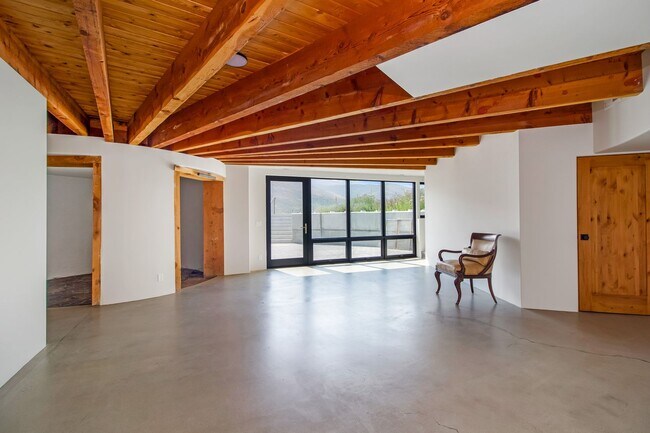 Foto del edificio - 198 Indian Creek Rd