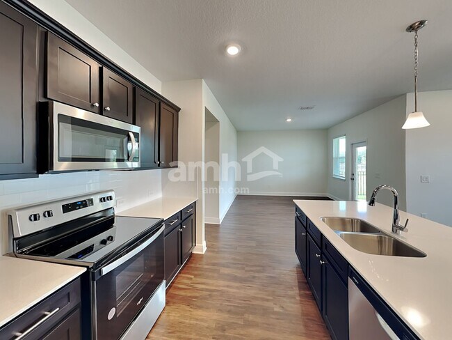 Foto del edificio - 14519 Cedar Mill Dr