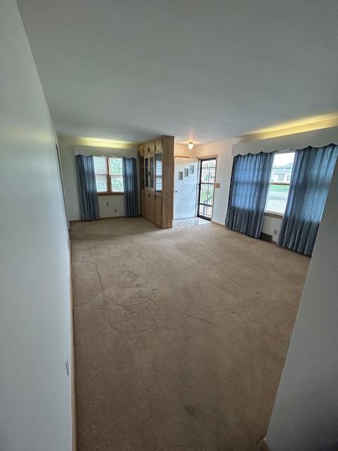 Foto del edificio - 2670 River Rd Dr