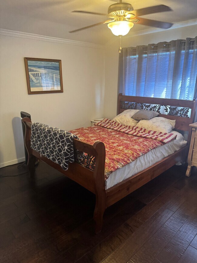 Foto del edificio - 9438 Hillside Rd