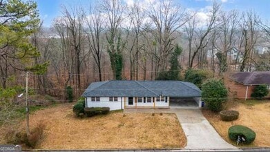 Building Photo - 1506 Vine St NE