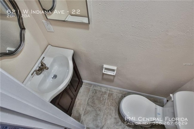 Foto del edificio - Very Nice 2BR Downtown DeLand Townhouse