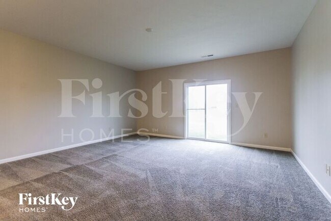 Foto del edificio - 8036 Yarmouth Way