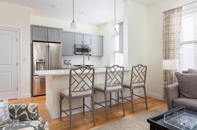 Photo - 170 W Broadway Townhome