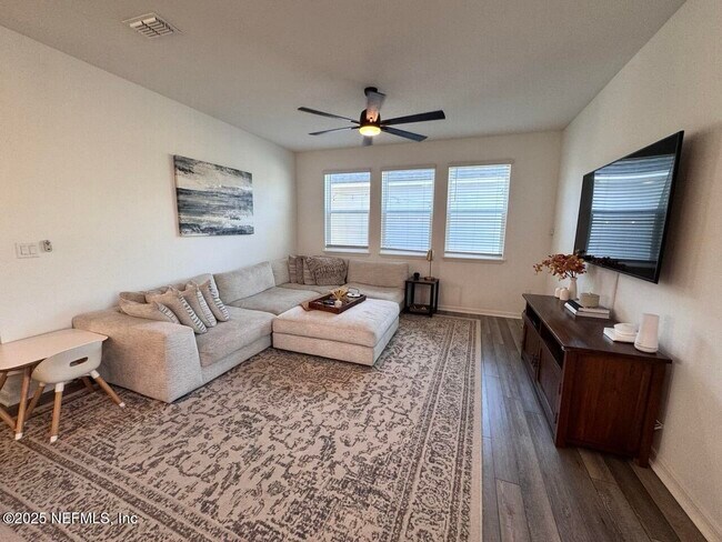 Foto del edificio - 4652 Clapboard Xing Wy