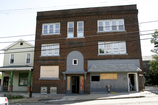 Building Photo - 1307 West St