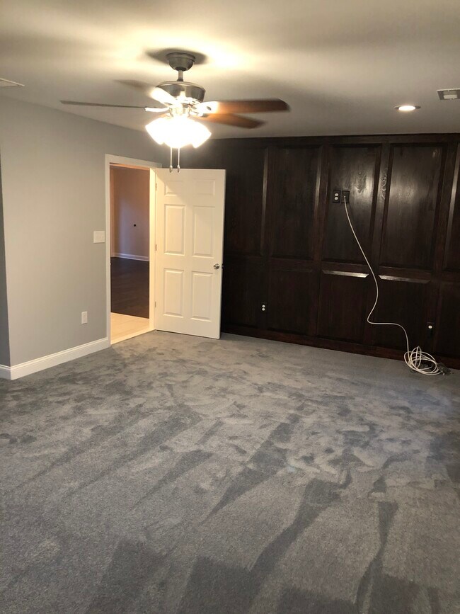 Master bedroom - 436 Blair Shore Rd