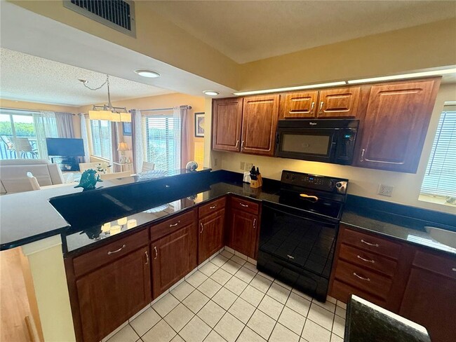 Building Photo - 819 Bahia Del Sol Dr