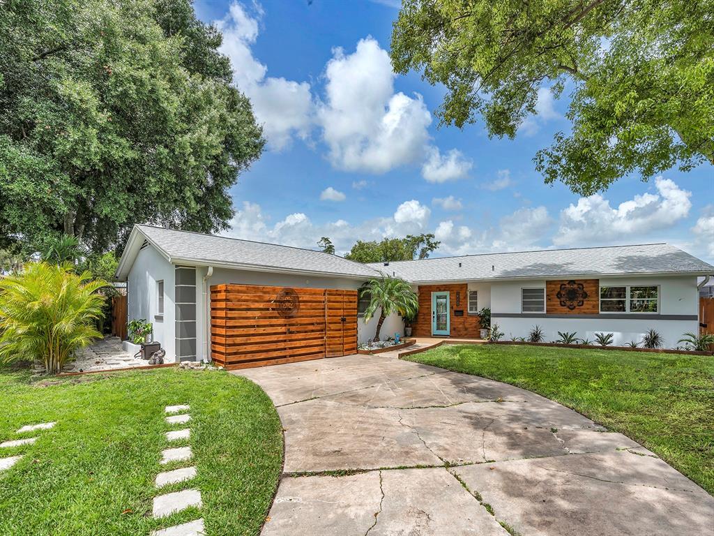 Primary Photo - 2509 Catalina Dr