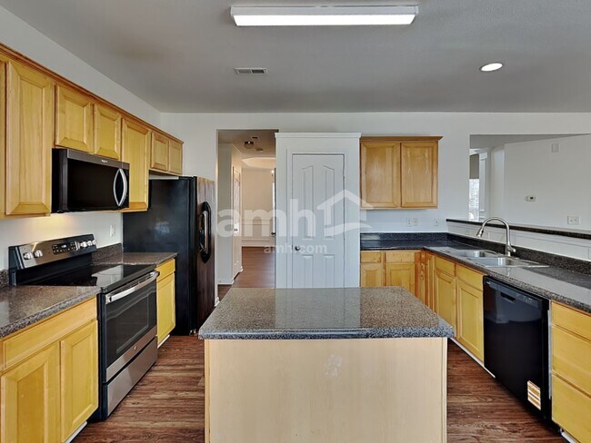 Foto del edificio - 8317 Rolling Meadows Ln