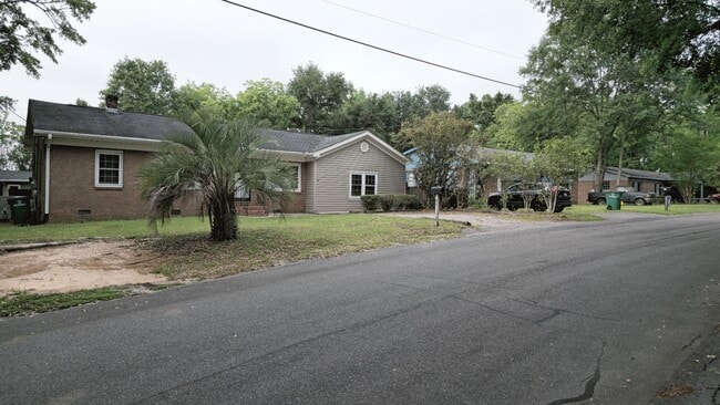 Building Photo - 43 Corley Ave