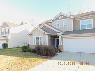 Building Photo - 10210 Falling Leaf Dr NW