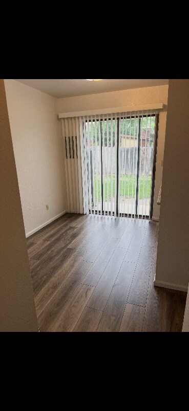 Foto del edificio - 5275 Columbine Ln