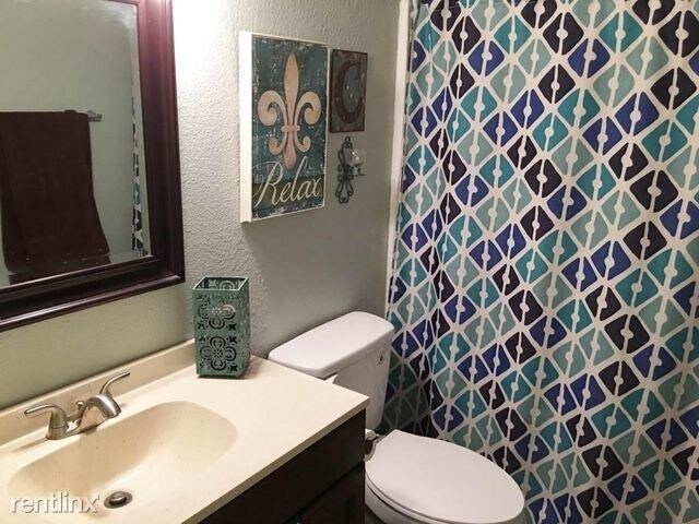 Foto del edificio - 2 br, 1 bath House - 14596 Tucker Street