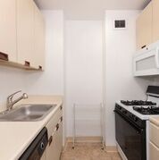 Foto del edificio - 311 E 38th St